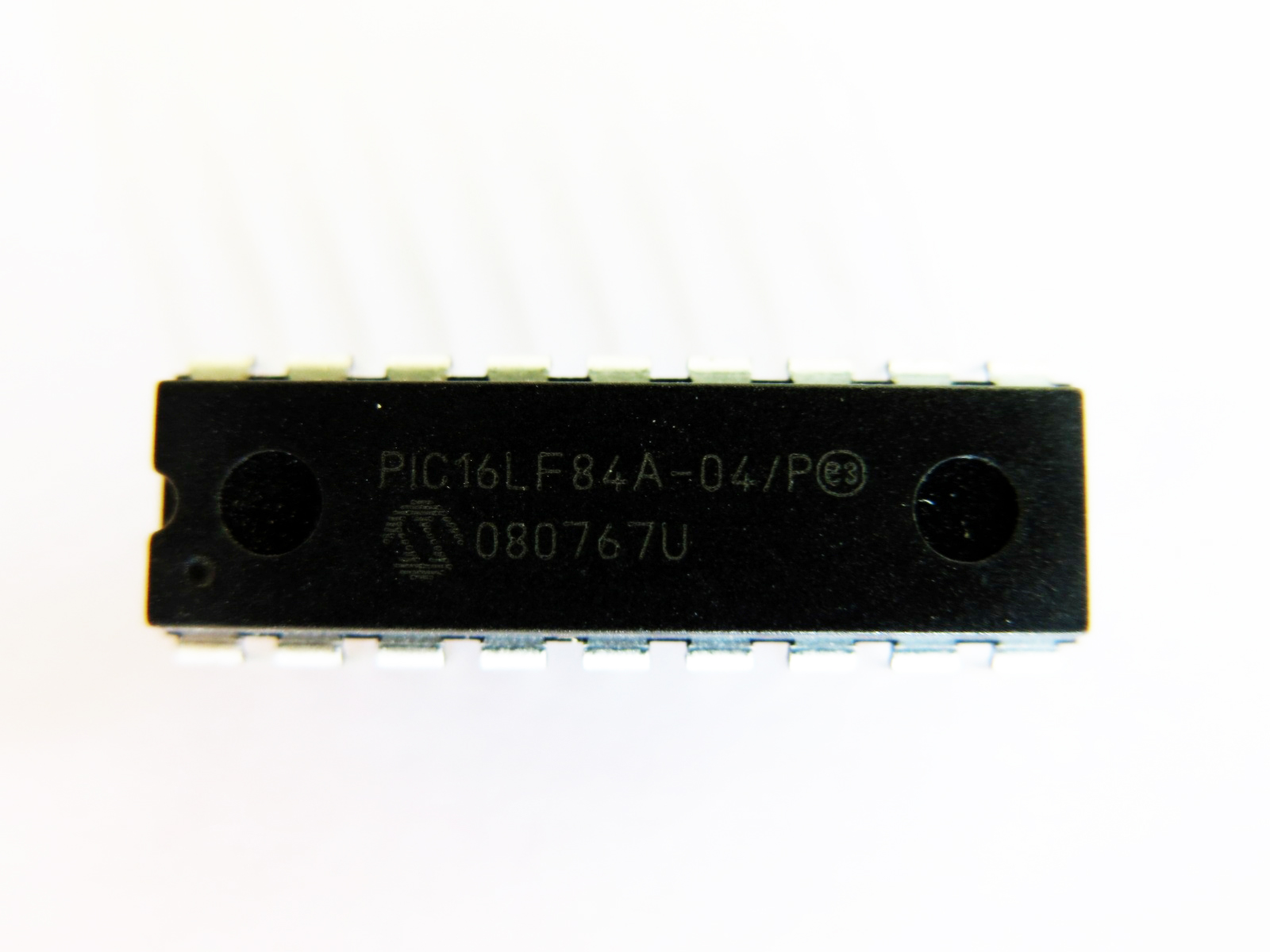 PIC16LF84A/PIC18F84A Microcontroller